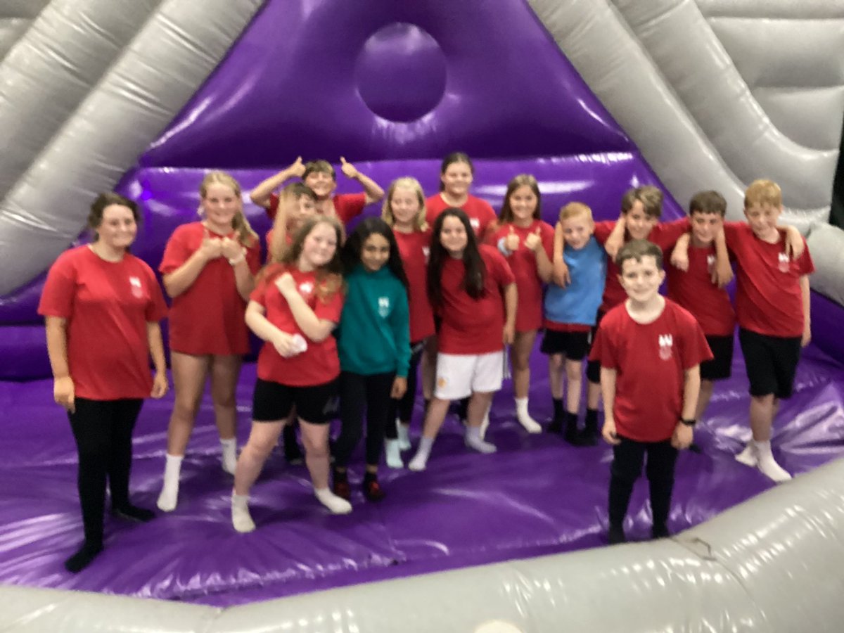 cnedd_bl6's tweet photo. Wythnos ymadawyr bl6. 
Year 6 leavers week. #Limitless https://t.co/49Ce0a4Vxa