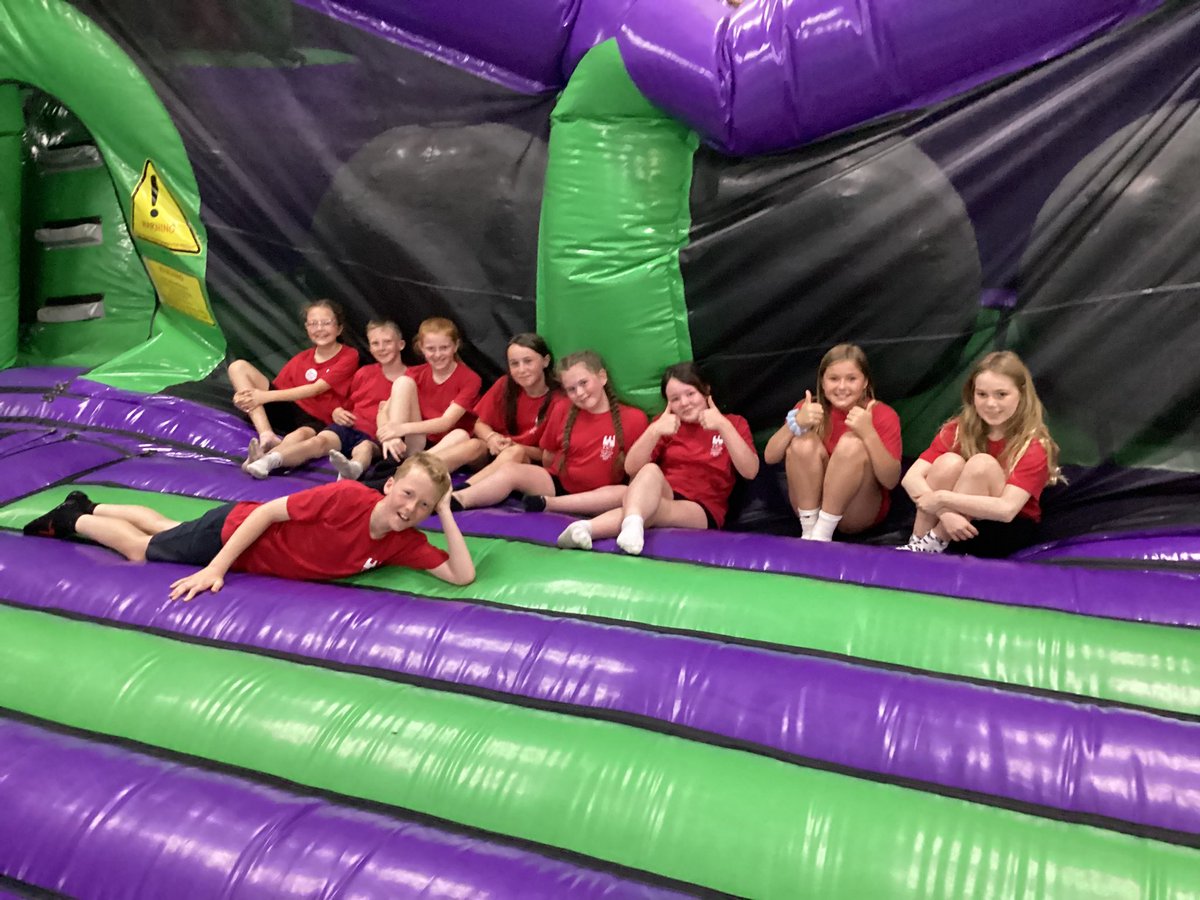 cnedd_bl6's tweet photo. Wythnos ymadawyr bl6. 
Year 6 leavers week. #Limitless https://t.co/49Ce0a4Vxa