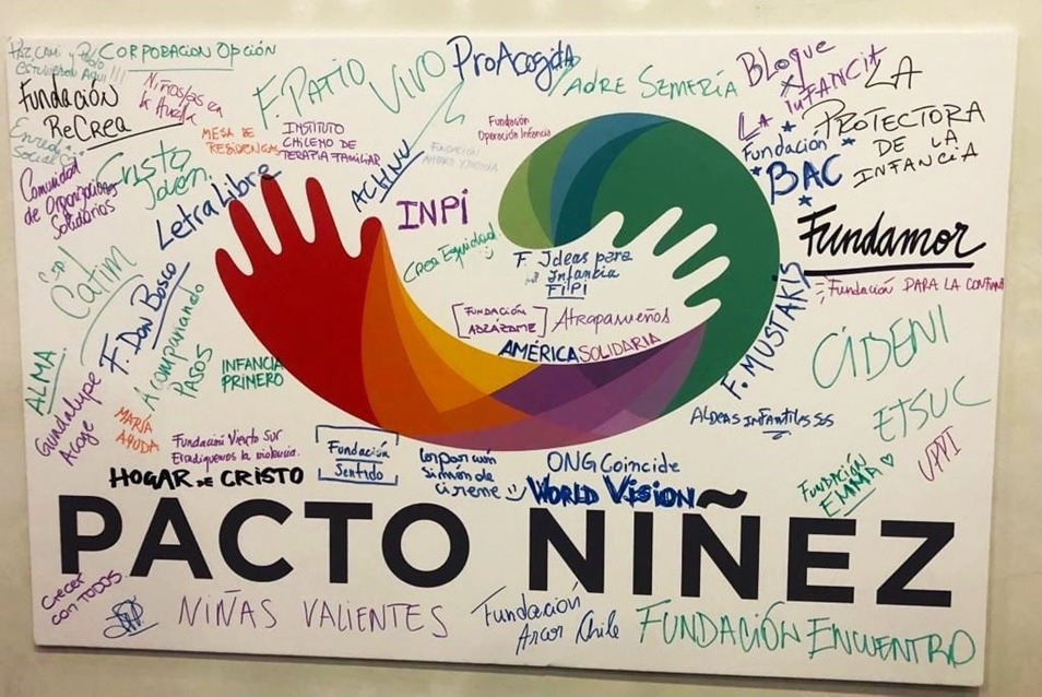 Carola Muñoz, Directora de Pacto Niñez, junto a Juan Pablo Venegas, Vocero del Núcleo Constituyente expusieron la IPN 9247 "Niños, niñas y adolescentes en la Nueva Constitución #NoTeOlvidesDeLaNiñez a la Comisión  encargada de discutir temas sobre Derechos Civiles y Ciudadanía