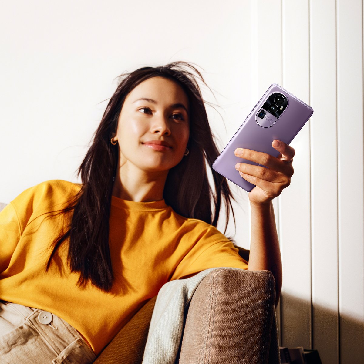 OPPOIndia's tweet photo. Beauty, Power and Precision! The #OPPOReno10Series brings your pro-grade photography in a stylish, sleek structure.

#ThePortraitExpert 
#MakeEverySceneSpectacular https://t.co/GlasYLPVNf