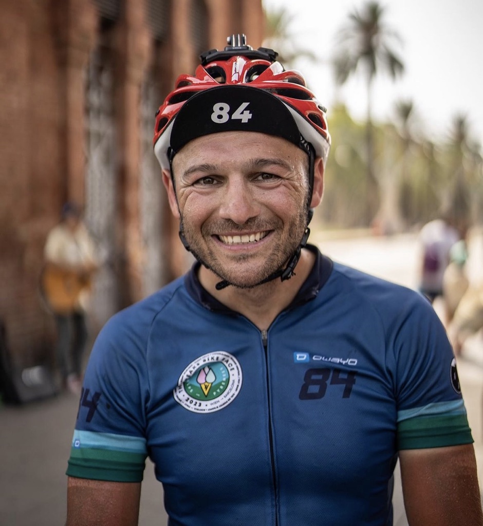 iC_Consult's tweet photo. Our colleague Fatih Eroglu successfully completed the Three Peaks Bike Race, covering ~2.5k km with ~30k meters elevation. 🚴‍♂️🏔️  Starting in Vienna on July 9, he reached Barcelona in 10 days. Congratulations on this great achievement, Fatih! You've inspired us all! 💪🥂 https://t.co/TxNpQ2nlND
