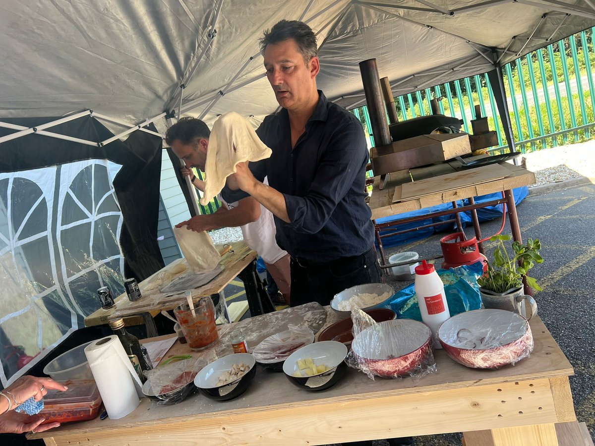 iHUSProjectsLtd's tweet image. 🎉🍕🍪 Calling all food lovers! 🤤😍

At iHus, we take our end-of-year celebrations seriously...and by seriously, we mean indulging in an array of mouthwatering treats and homemade pizzas! 🎉🙌🍕 Can you blame us for making it a regular thing?

#iHus #EndOfYearParty #CheatFood