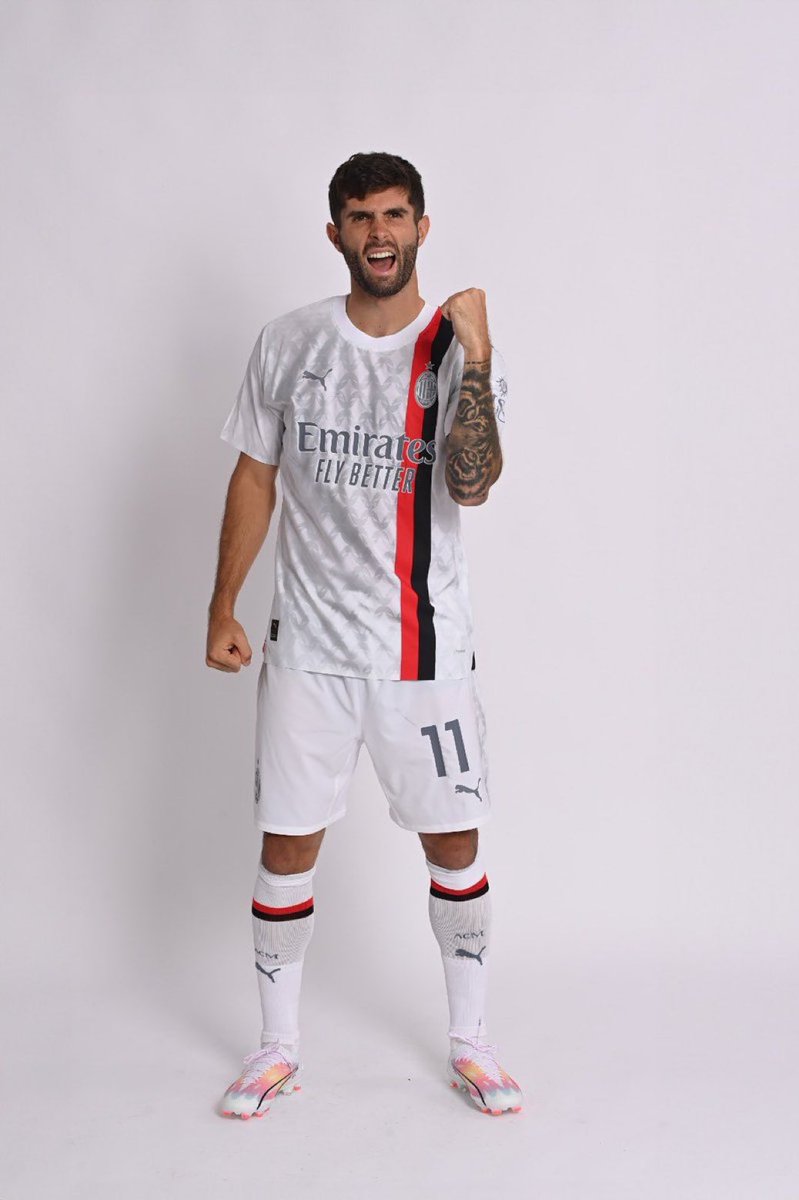 usmntonly's tweet photo. Christian Pulisic in AC Milan’s new away kit 🔥 https://t.co/WWIXqhoMK8