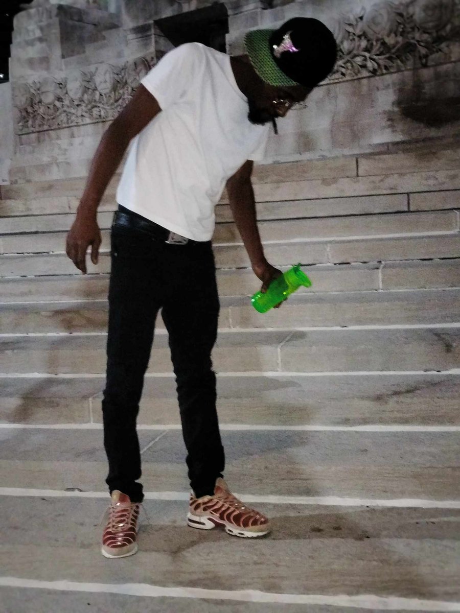 maskmike19's tweet photo. Dark🍫 😏😏 https://t.co/r93VQe2qpP
