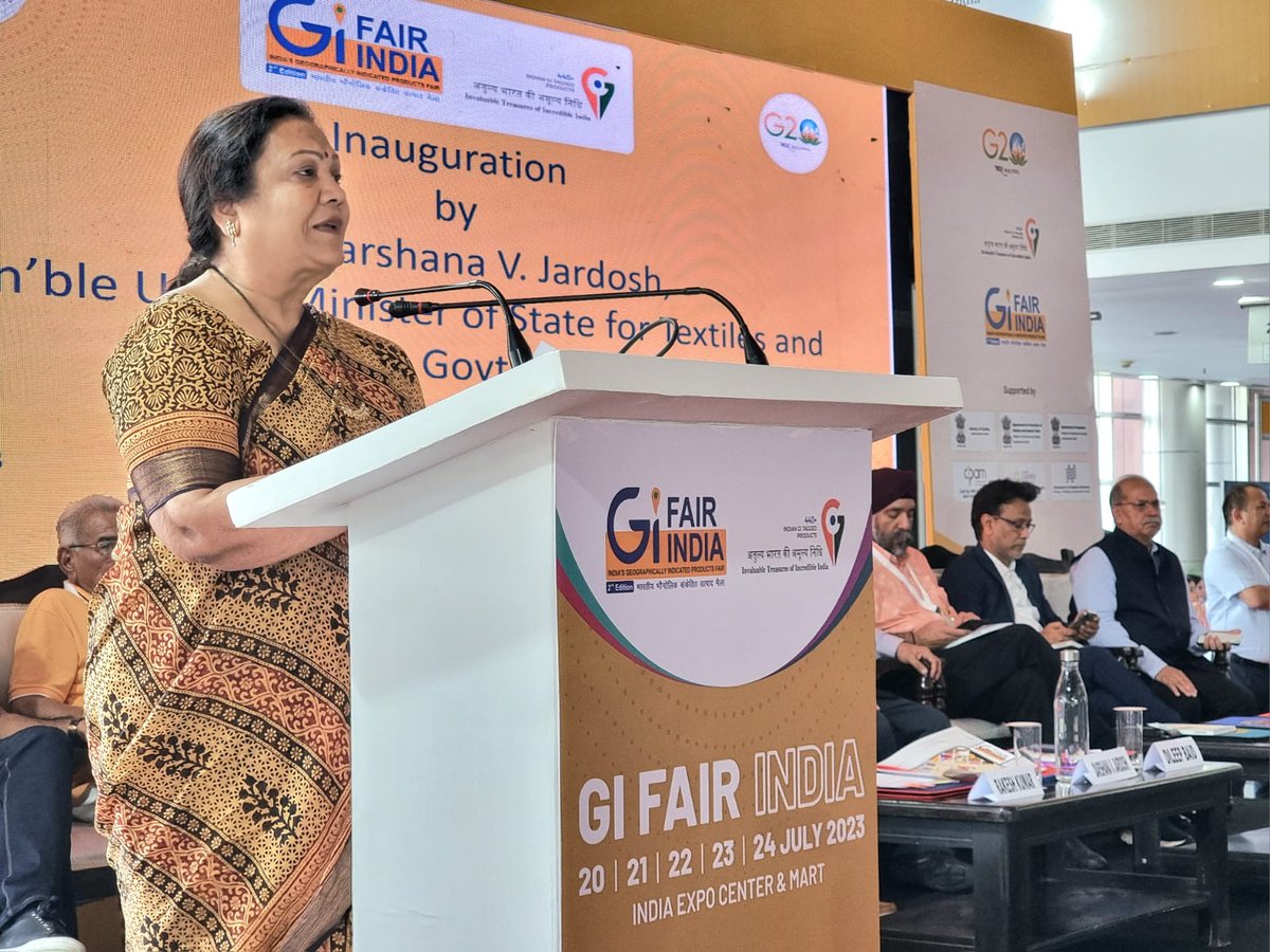 IndiaGIFair's tweet photo. Join us at the GI Fair! Inauguration by Smt. Darshana V. Jardosh, Hon'ble Union Minister of State for Textiles and Railways, Govt. of India. 20-24 July 2023 India Expo Centre &amp; Mart, Greater Noida.
@minmsme @TexMinIndia @RailMinIndia @dpiit @CIPAM_India  @handicraftsdc https://t.co/e1gIgOSBig