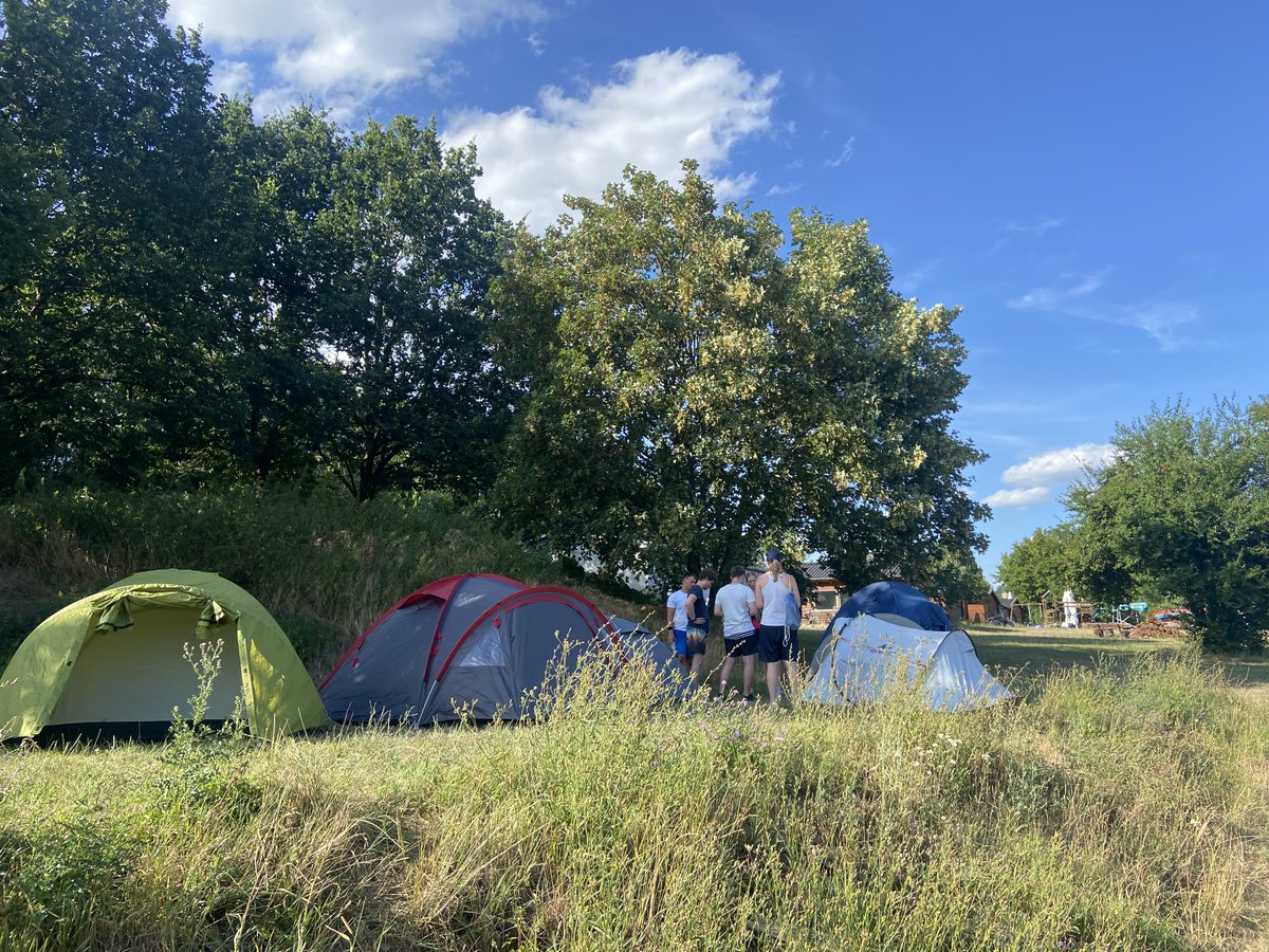 GroupSeibel's tweet photo. This week, we had our annual group trip! We went to Gräfendorf by bike (55 km), enjoyed the afternoon with kayaking on the river Saale, and stayed on a camp site. ⛺️ Next day, back to Würzburg 🚲 https://t.co/ZryG1En179