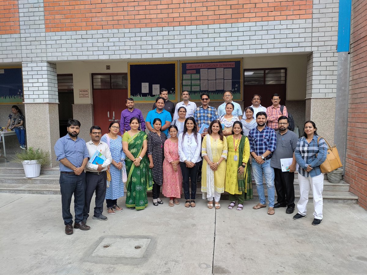 Sarita_DoE's tweet photo. “Ideas don’t make you rich. The correct execution of ideas does.” Felix Dennis
MTS  @DietBhola are ready with #planning 
#strategies 
#execution 
#TimeManagement for LIC 13 @TDCProgram @Dir_Education @STIReducation @SCERT2021 https://t.co/CaAwErjor1