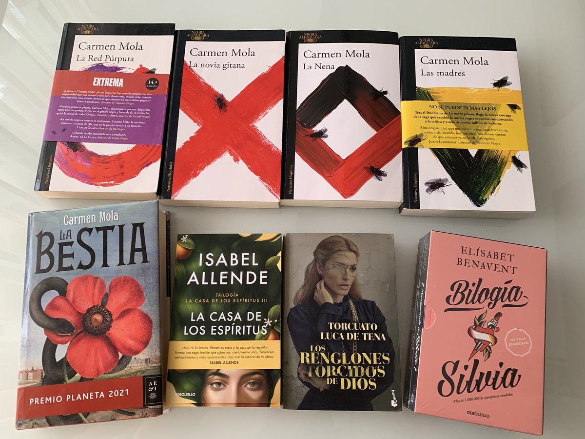 louseig's tweet photo. @AndrewGilRuiz @KenFollettSpain @KMFollett @perezreverte Esta es mi propuesta de verano!! Creo que un poco ambiciosa y tampoco sé si Carmen Mola me va a enganchar!! Qué bonito es tener tiempo por delante!! https://t.co/0mM8vDZ0sp