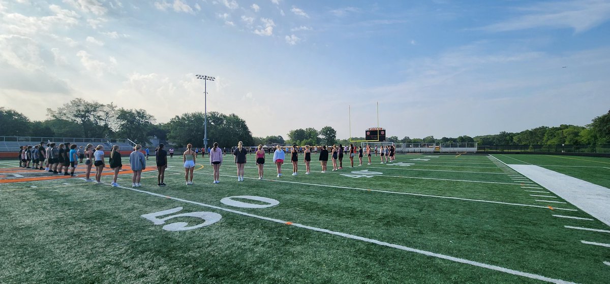 Good morning North Olmsted!  The NOHSMB is at it bright n early!  <a href="/FlagNohs/">NOHSEagletFlagTeam</a> <a href="/Brand_Dave/">Dave Brand</a> <a href="/NOCSEagles/">NorthOlmstedSchools</a> <a href="/NOEagles/">North Olmsted Eagles</a>