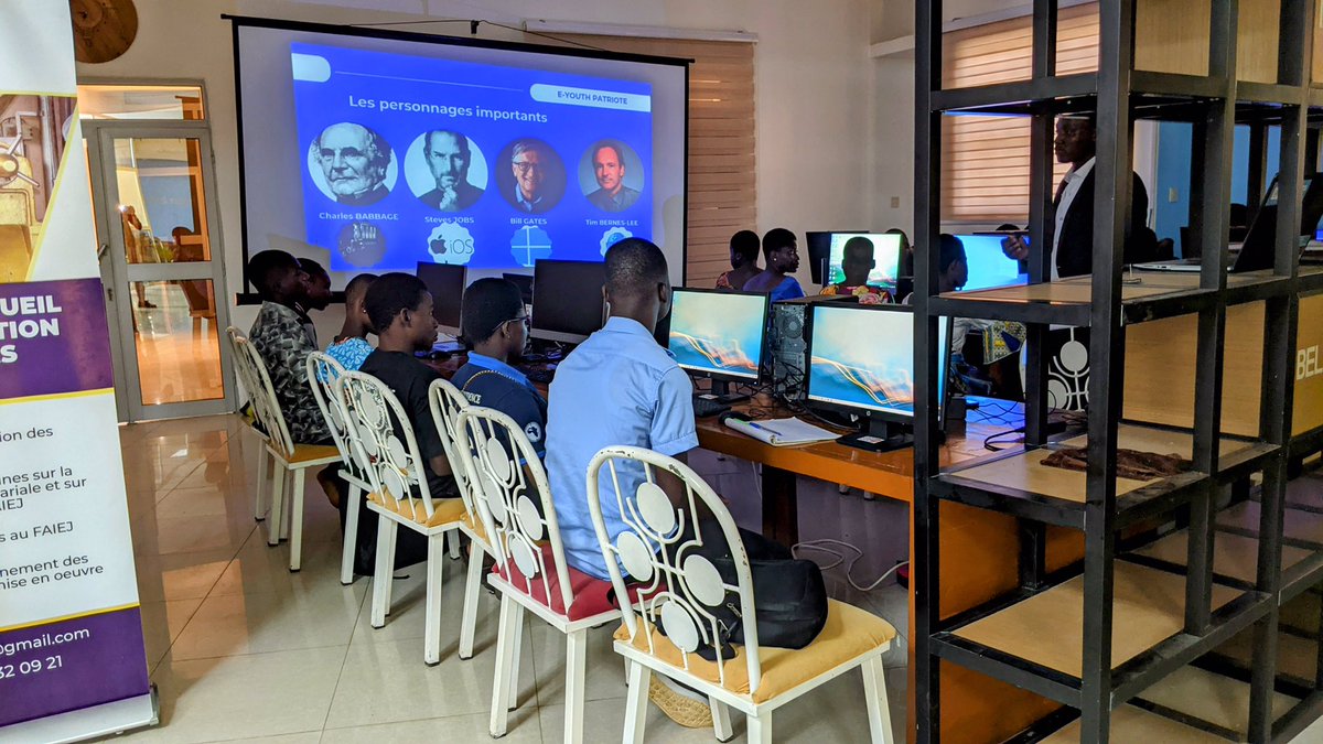 OssanOffi's tweet photo. Dans la commune de #KOZAH1, @Tilitulab de la Maison des Jeunes de Kara a accueilli #E_YouthPatriote.

Historique, prise en main de l'outil informatique, bureautique, notions de programmation, sécurité informatique ou encore l’Intelligence Artificielle tels sont…1/2⤵️ https://t.co/J9cePIXxTs