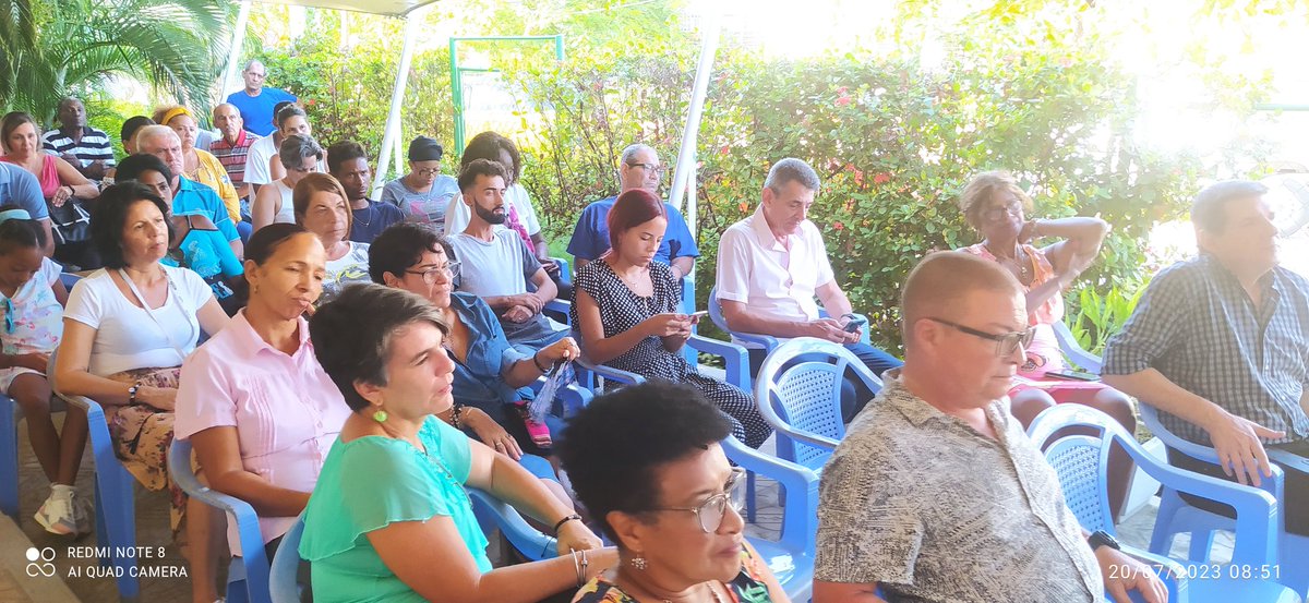 Loyda_75's tweet photo. Información a los trabajadores de Artex sobre l calidad del Jefe de Proceso de Dirección.#SomosArtex
@EladioMarrero 
@MartaCa15463487 https://t.co/sN5Lb2YLda