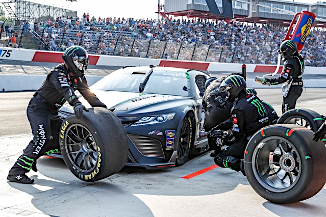 FanMagYB's tweet photo. Latest Interview - #54 Ty Gibbs Pit Crew Member - https://t.co/dcmpPB9Zc1 https://t.co/mQr6kjaOYs
