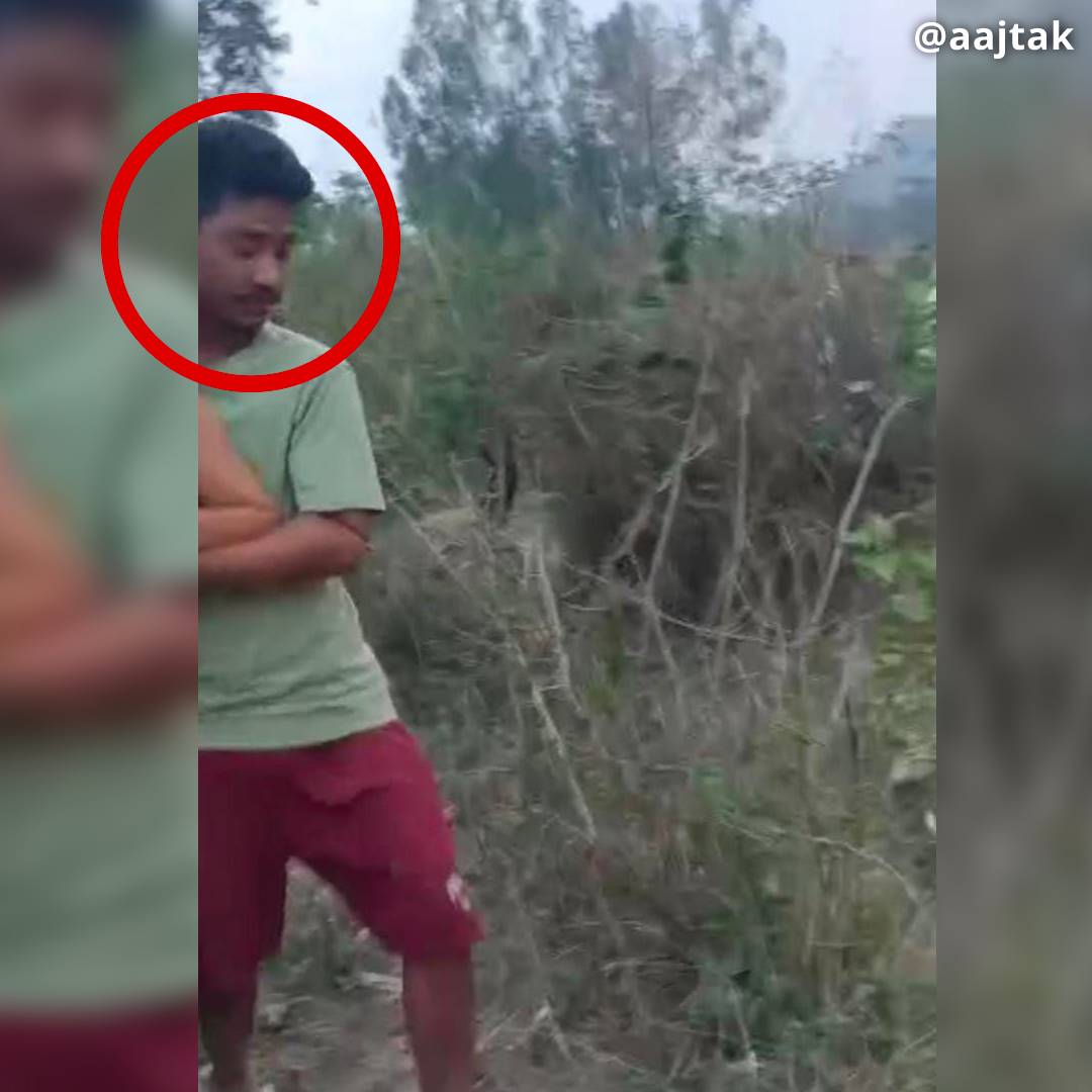 मणिपुर से एक वीडियो वायरल हुआ, जिसमें महिलाओं को निर्वस्त्र करके घुमाने के भयावह दृश्य कैद हैं, अब पूरे घटनाक्रम का मुख्य आरोपी बताया जा रहा एक शख्स गिरफ़्तार किया गया है, जानकारी के मुताबिक शख़्स की पहचान के बाद आज सुबह उसे गिरफ़्तार कर लिया गया है, गिरफ़्तार युवक का नाम हुइरेम