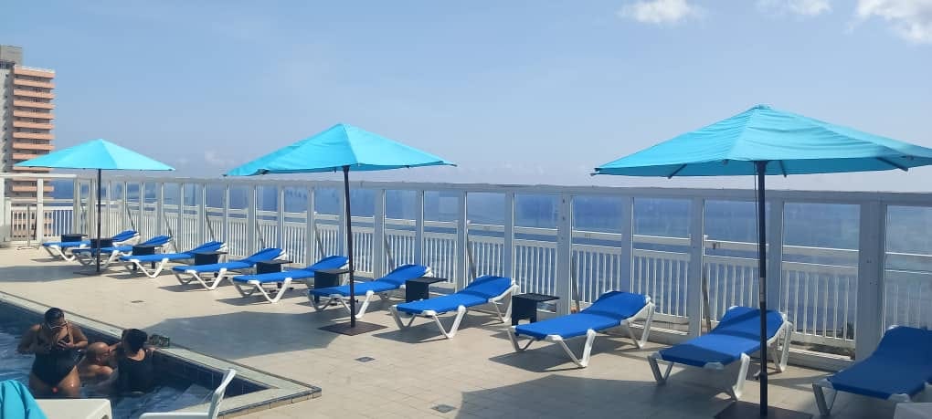 lahabanatravel's tweet photo. Tu Piscina está aquí, disfrute de nuestras ofertas de verano en el #NHCAPRI.
#CubaUnica
#grancaribe
#NHHotels https://t.co/imID0tPPo5