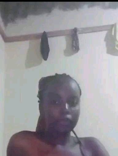 omwambaKE's tweet photo. Oh No,
Mumeona hiyo video ya Mosoriot KMTC? Where are we heading as a country? Link iko kwa comments! https://t.co/8kOISoYrYP