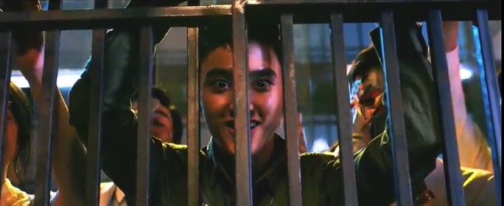 THEENANZ's tweet photo. EXOL JAIL PARTYY https://t.co/jRodjEvBi7