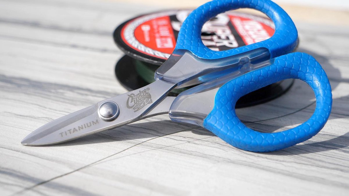 crappiedan's tweet image. The first thing I grab before cutting a line is my @CudaBrand 5.5” Large Braid Shear. It has exceptional edge retention &amp;amp; corrosion resistance so I can count on consistent results.

cudabrand.com

#cudabrand #cudatools #crappiedan #crappiematees #crappiefishing
