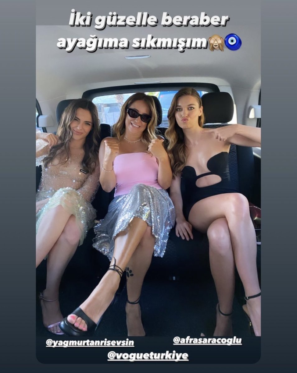 SucluVeKbahatli's tweet photo. Bu fotoğrafı görünce aklıma sadece senin gelmen @ynihaly https://t.co/ZegnA69kAn