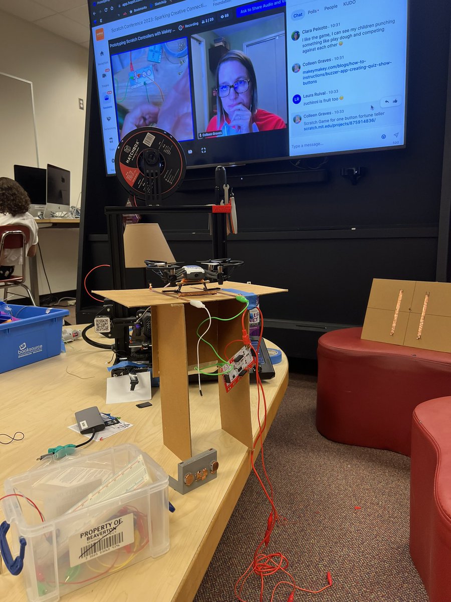 Multitasking is awesome! I’ve got a summer school student designing a start and stop timer for a drone obstacle course in @scratch with a @makeymakey while @gravescolleen ‘s Scratch Con session is playing on the big screen! #makered #creativecoding #creativecomputing #csforall