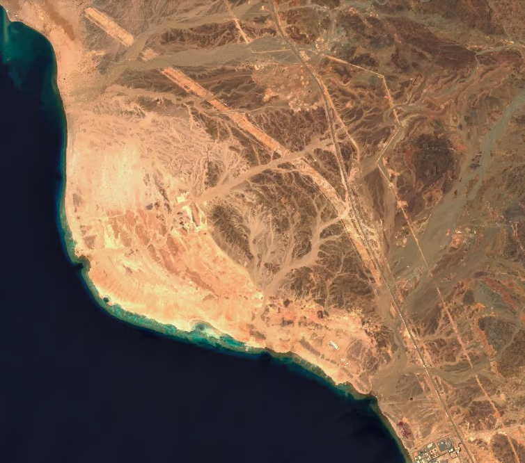 Nabu_Lib's tweet image. Vous connaissez tous le projet fou The Line ? Ce n&apos;est que la partie émergée de l&apos;iceberg.

Oubliez Dubaï, oubliez la Chine... Ce qui se passe en ce moment en Arabie Saoudite sur le plan urbain et architectural n&apos;a pas d&apos;équivalent dans le monde. #Thread