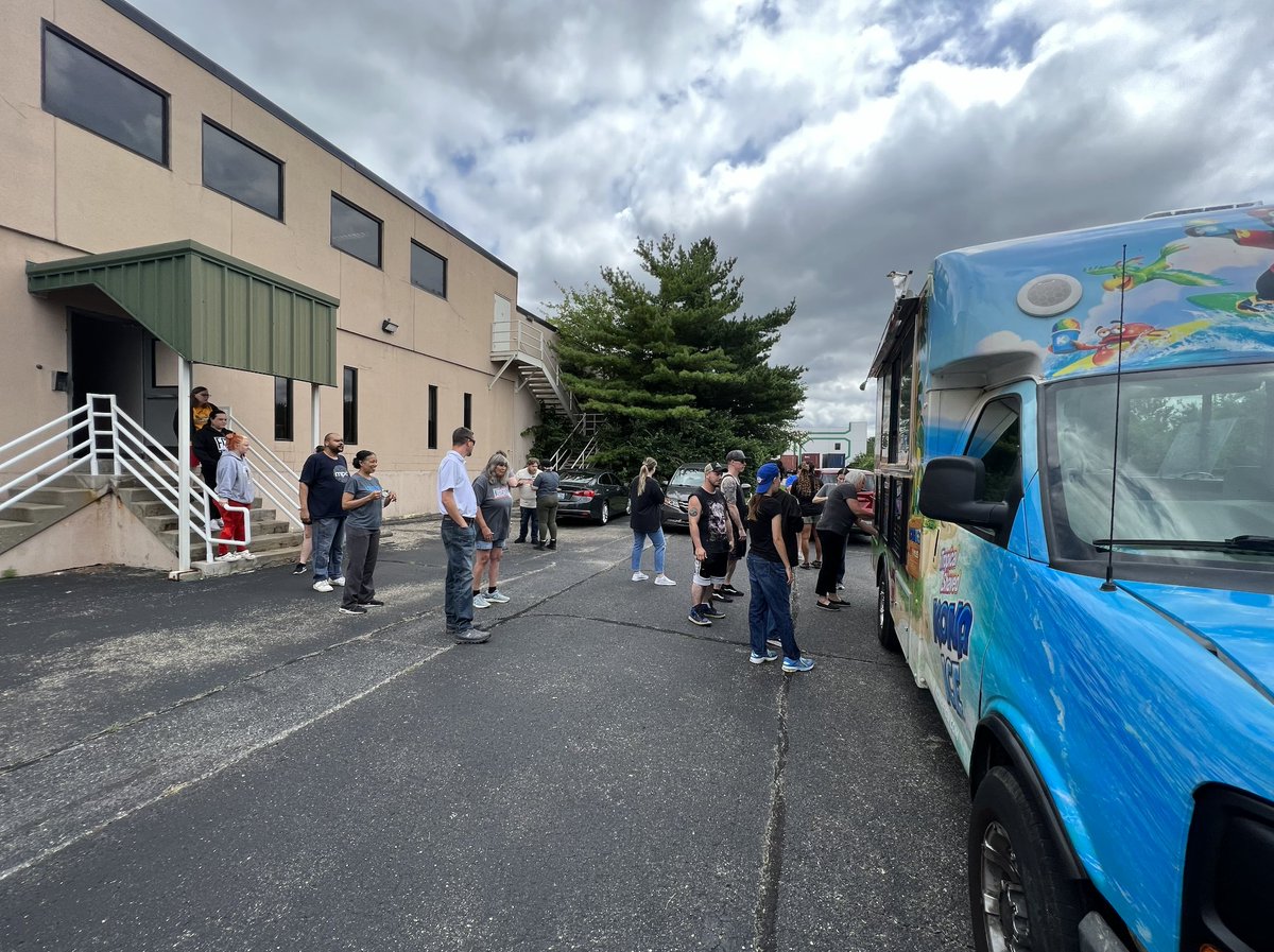 Always a treat whenever <a href="/KONAICE/">Kona Ice</a> comes to visit! 😊