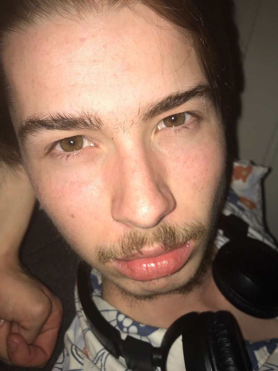 woahwhat01's tweet photo. @pohamarak LAST NED TINDER!!!! https://t.co/OvhkpcNgce