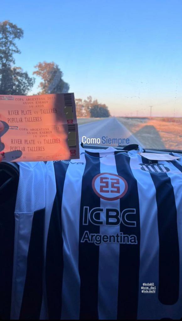 CATalleresdecba's tweet photo. Cuántos kilómetros yo recorrí por vos 💙🤍

🚘 ¡Yendo a alentarTe, siempre! https://t.co/8aYQnvtA2S