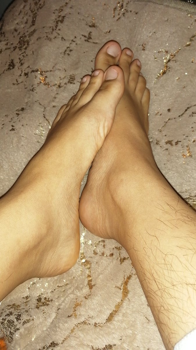 cptcolouredfoot's tweet photo. Cozyπ₯°
#cpt #colouredbru #footfetish #feet_lover #feetpic #feetfinder #feetcontent #feetpicsforsales #colouredbrasse #kullit #kullitbrasse #toes #paypig #cashcow https://t.co/okyf3KNCiU