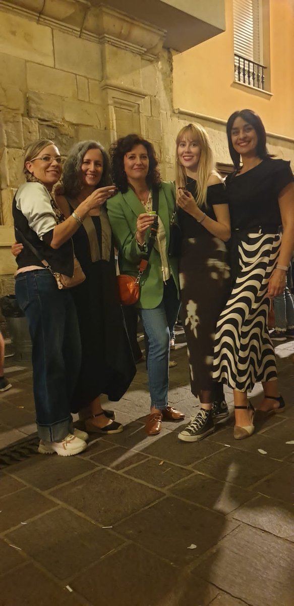 Abasedestilo tweet media