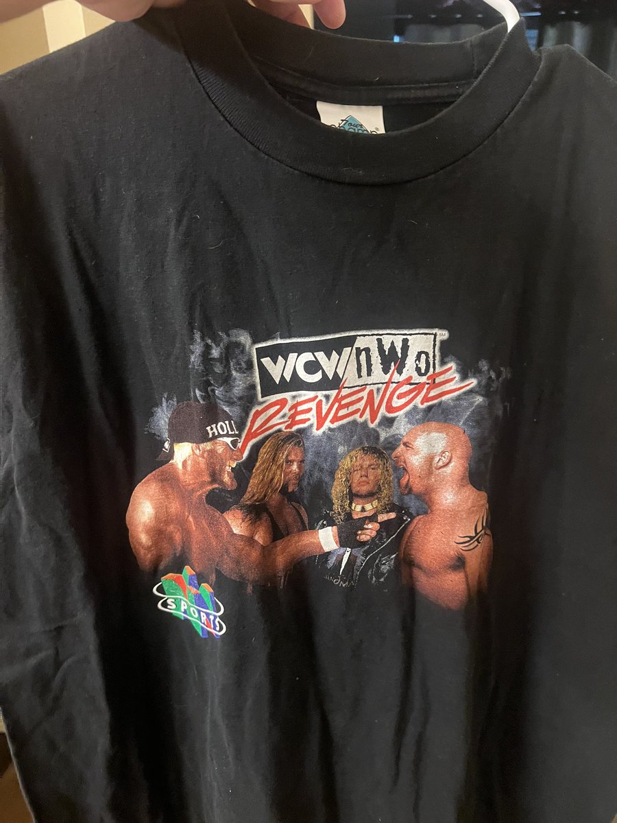 plusevpaul's tweet photo. @Joey_Graben Any interest in this? Super rare n64 promo piece I’m xl. Recent eBay comps are 200+ https://t.co/9KkFw3A6rW