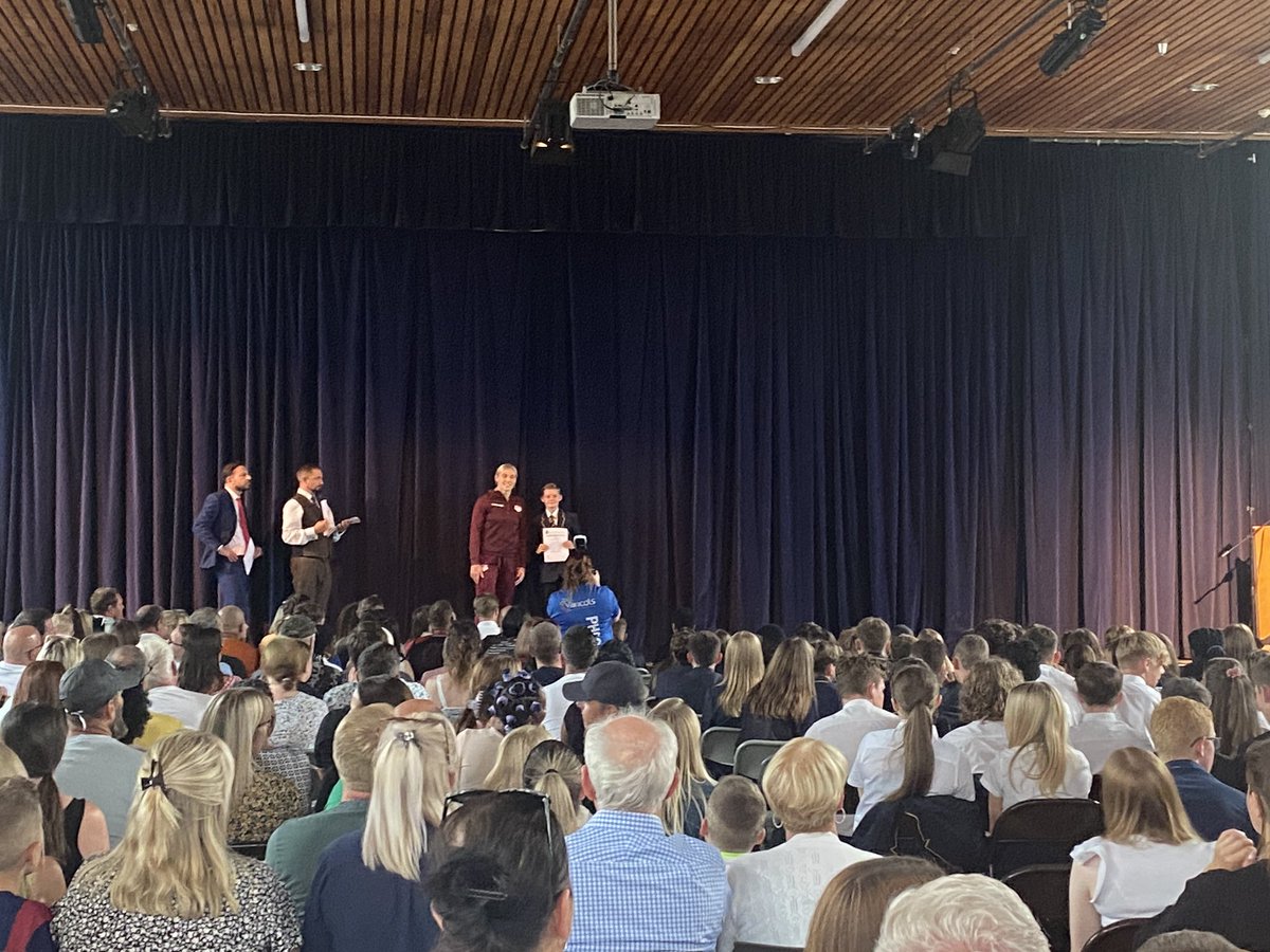 Ravphagura's tweet photo. A great turnout for the @RBAcad Sports Presentation Evening. Awards being presented by Emma Reid - a Commonwealth Games Gold Medallist. #RBAachieve https://t.co/Iat6WE1Z0z