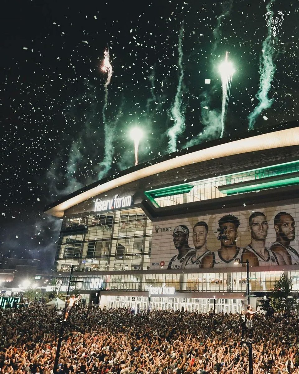 Bucks's tweet photo. Still feels like a dream 💚🥹 https://t.co/RxVogPtFwq