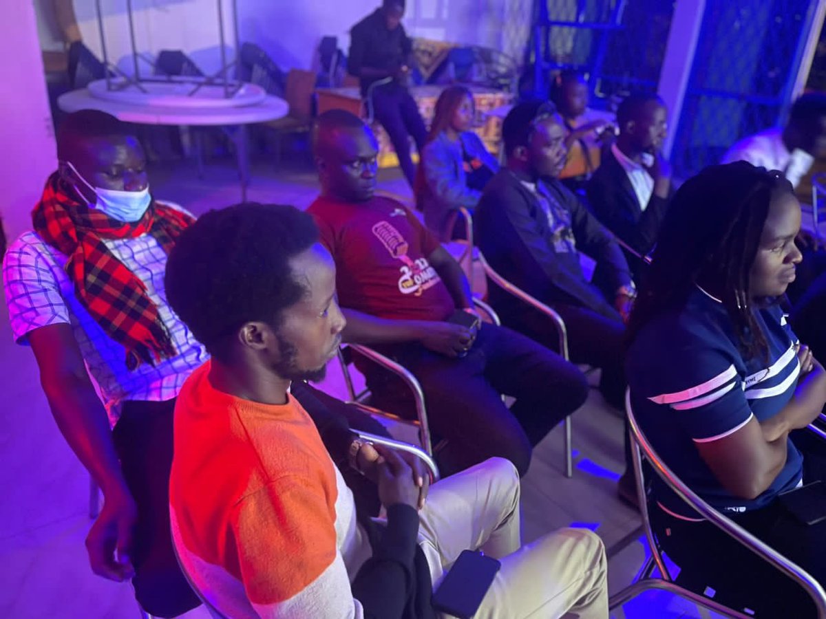 racbunga's tweet image. APPRECIATION TWEET!!

The Rotary Club of Bunga presents it’s profound gratitude to the Guest Speaker @dnkwasibwe &amp;amp; clubs that graced the fellowship .
@the_ndegeyas @RotaractRubaga @rctlukuli @TheAnchors1 @Rcmakindyewest @kcu_rotaract @the_Ceasors @Rotaract_Lasu 

#CreateHope