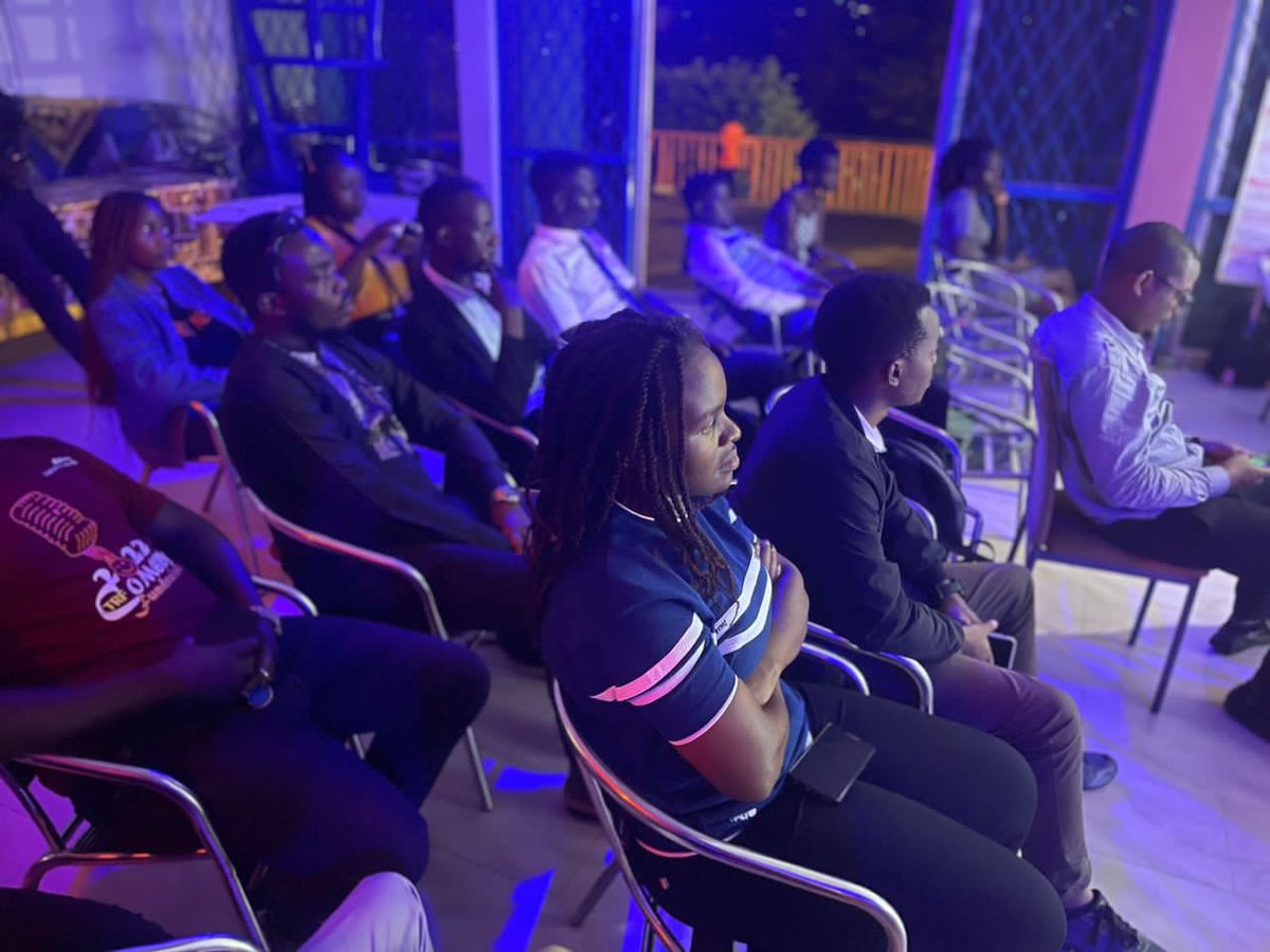 racbunga's tweet image. APPRECIATION TWEET!!

The Rotary Club of Bunga presents it’s profound gratitude to the Guest Speaker @dnkwasibwe &amp;amp; clubs that graced the fellowship .
@the_ndegeyas @RotaractRubaga @rctlukuli @TheAnchors1 @Rcmakindyewest @kcu_rotaract @the_Ceasors @Rotaract_Lasu 

#CreateHope