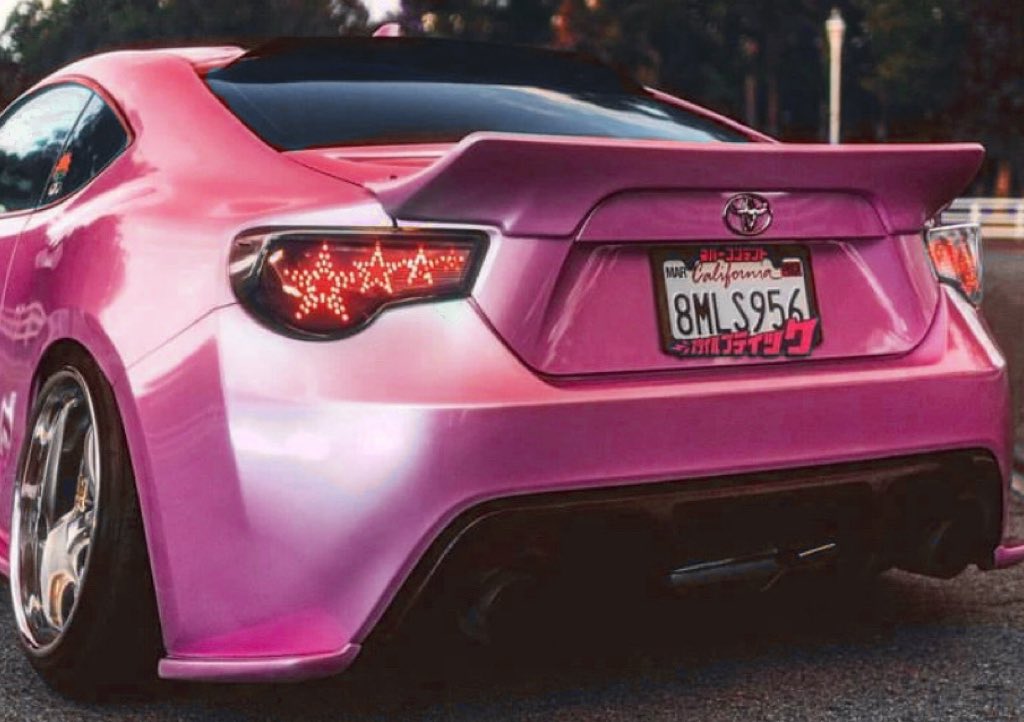 heartipink's tweet photo. ok but what about star-shaped tail lights https://t.co/BZgN8uYOob