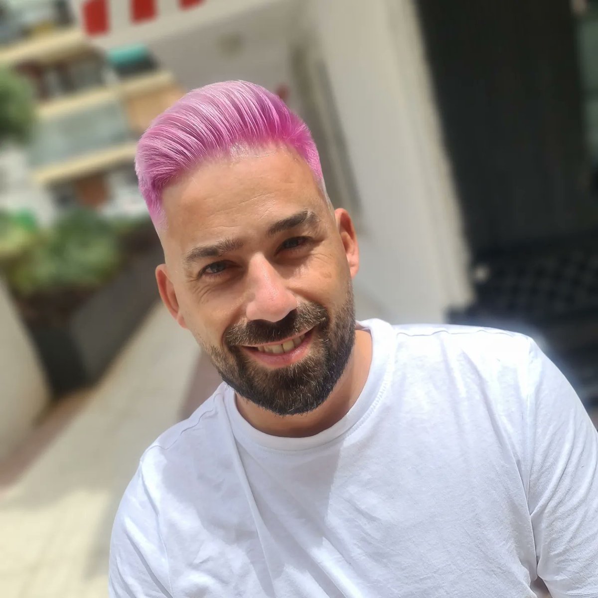 Manolo_LPDC's tweet image. 🎨Mañana de crazy color rosa!! #rosa #pink #crazycolor #manololapeluqueriadelcaballero #marbella #barber #barberia #barbershop #top #color #peluqueria