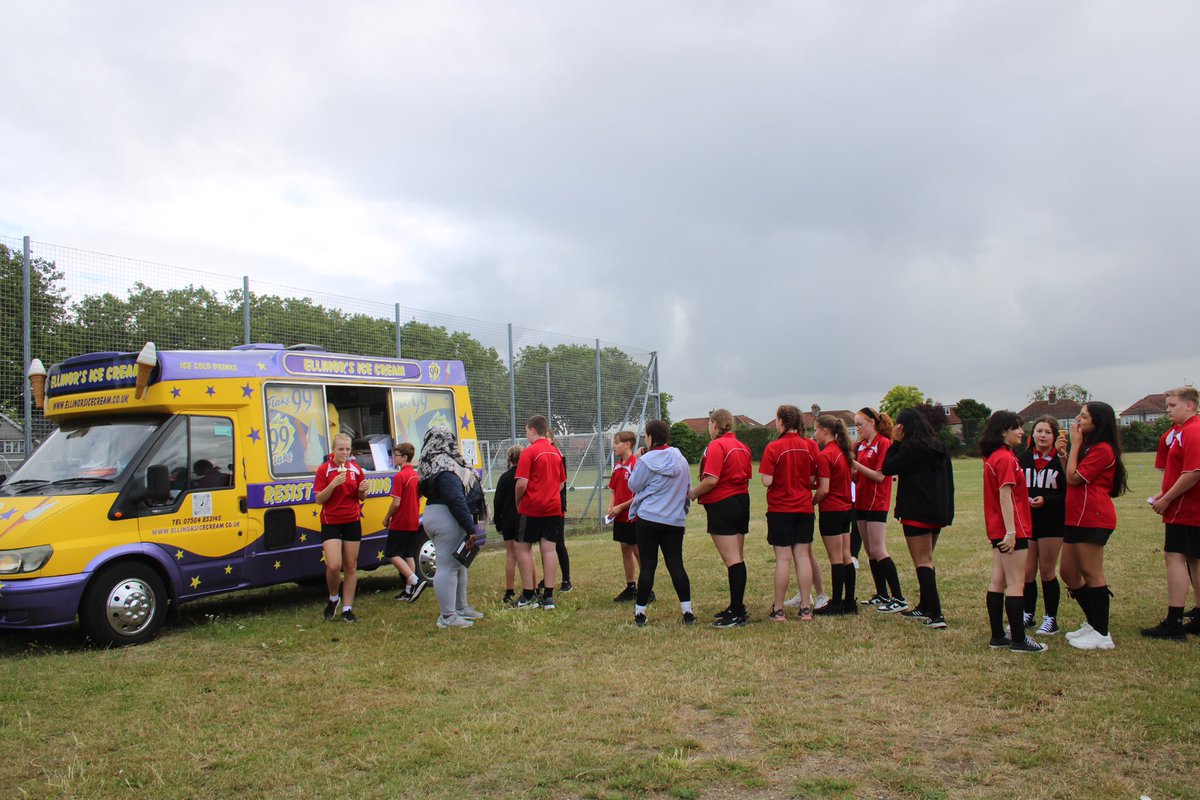 welling_school's tweet photo. Its safe to say that Sports Day 2023 was a roaring success. After last years roaring temperatures and the Covid years, it was a joy to see the students enjoying sports day once again! Congratulations to all that took part!

#ambitious #kind #active #SportsDay https://t.co/nWEJAO57JT