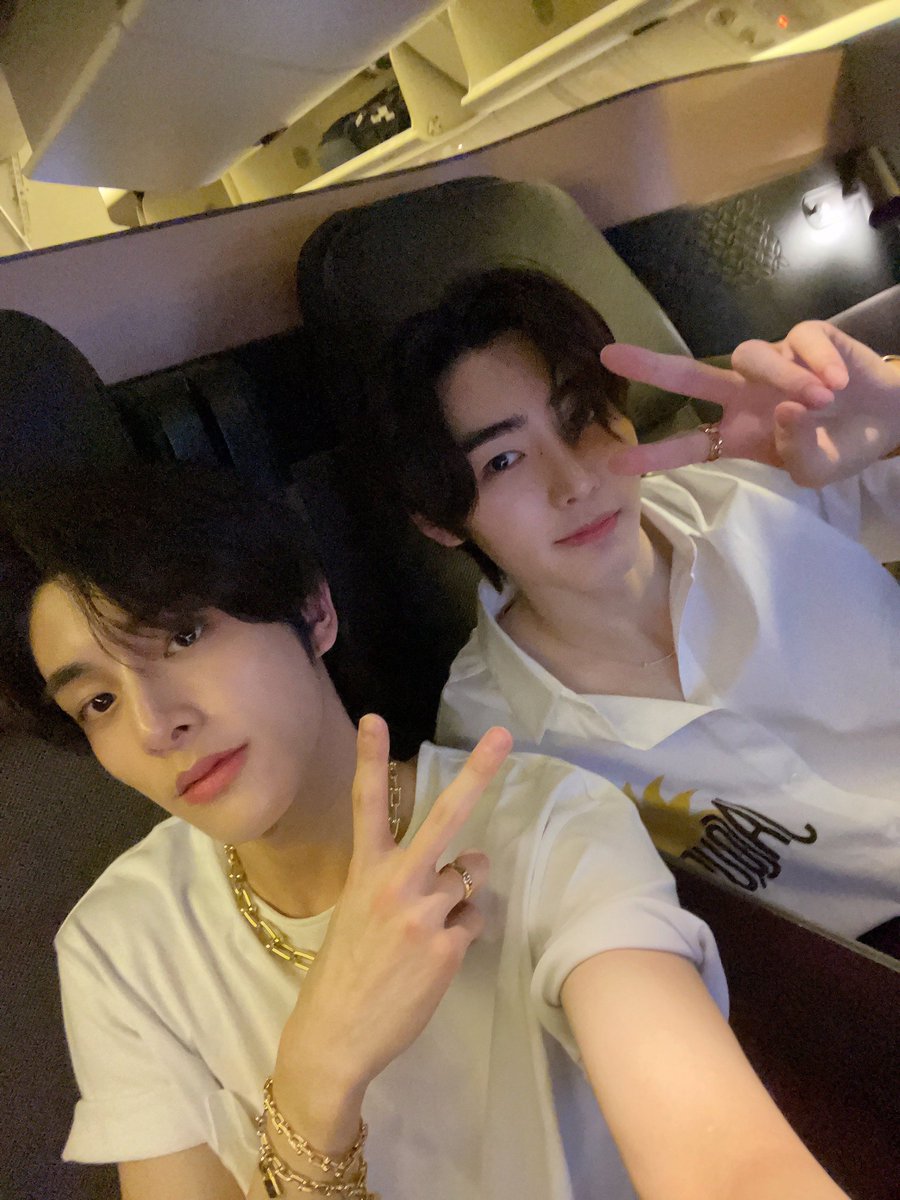 buzzsetter_'s tweet image. JAKEHOON selca ✈️🇪🇸

@ENHYPEN_members @ENHYPEN #ENHYPEN #엔하이픈 #성훈 #SUNGHOON #JAKE