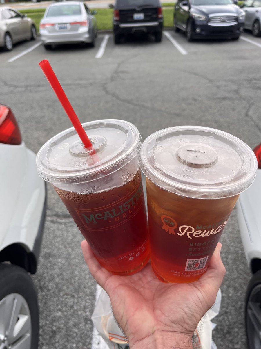 pastorjgreene's tweet photo. Today is one of my favorite days of the year!
#FreeTeaDay at @McAlistersDeli https://t.co/a6qfhThTFW