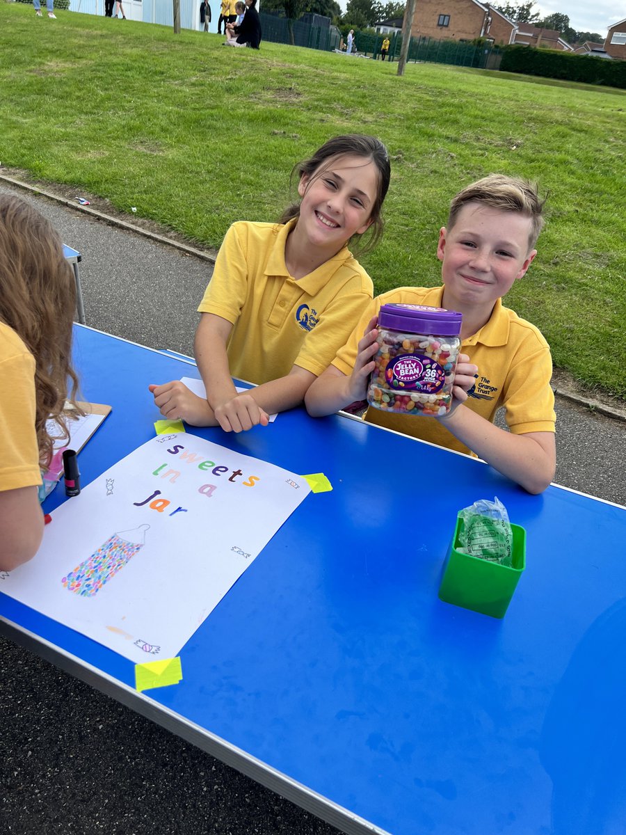 BramleySchool's tweet image. #4Cs #collaboration ☀️ 🃏