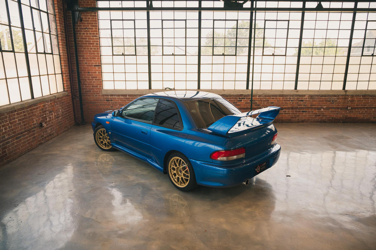 cms_mag's tweet photo. Subaru officially debuted the iconic 22B with this very car (now for sale) at the '97 Tokyo Auto Show. https://t.co/xuT3aa2lik 

#Subaru #22B #Subaru22B #Impreza #SubaruImpreza 

📷 Bonhams https://t.co/CGPf7nQwoC