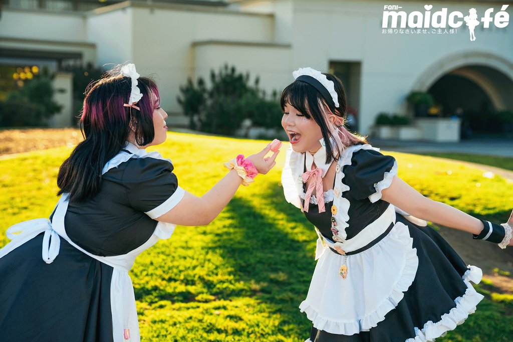 In honor of national fortune cookie, I wrote goshujinsama a very special fortune. It says:

"All will go well at your next anime convention!"

I hope it comes true 🥰🩷🥠

#fanimaid #fanimaidcafe #maidcafe #meido #fortunecookieday #maidcosplay #maidoutfit #cute #kawaii