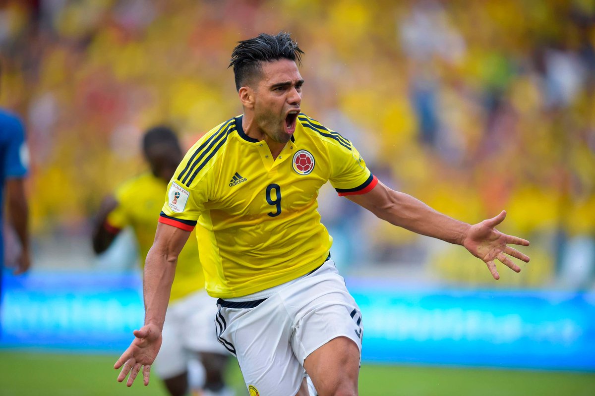 frabigol's tweet photo. Que poco valoramos que Radamel Falcao, el mejor jugador en la historia de Colombia, salió de las inferiores de River. Máximo goleador de Colombia, ídolo en España, semifinalista de Champions con el MONACO y hasta llegó al TOP 5 del Balon de Oro. Solo River saca semejante joya. https://t.co/U7g2MbeFPu