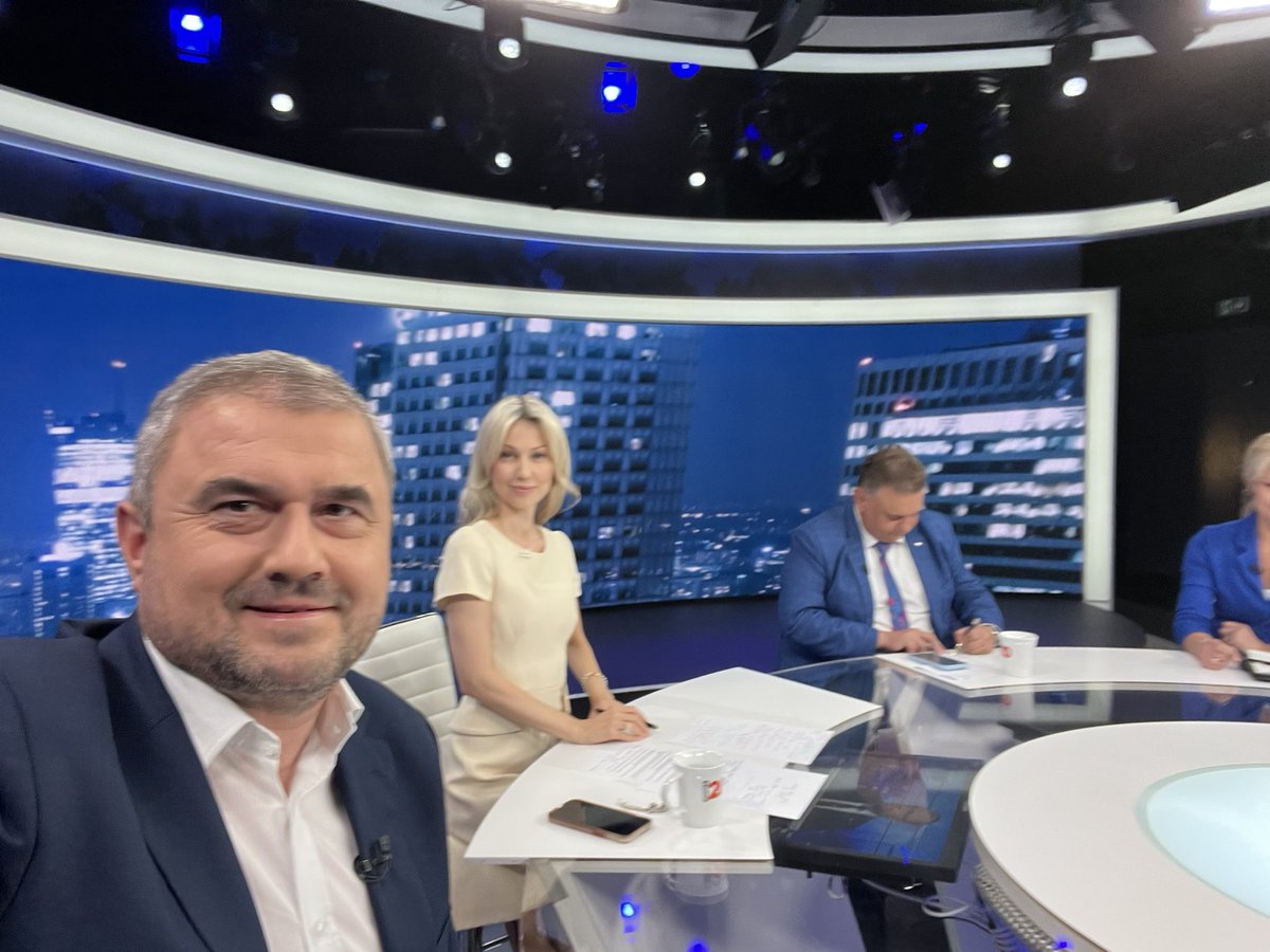 Zaraz zaczynamy #Minela20 w <a href="/tvp_info/">tvp.info 🇵🇱</a> 
<a href="/Koalicja_PL/">Koalicja Polska</a> <a href="/Porozumienie__/">Porozumienie dla Demokracji</a>