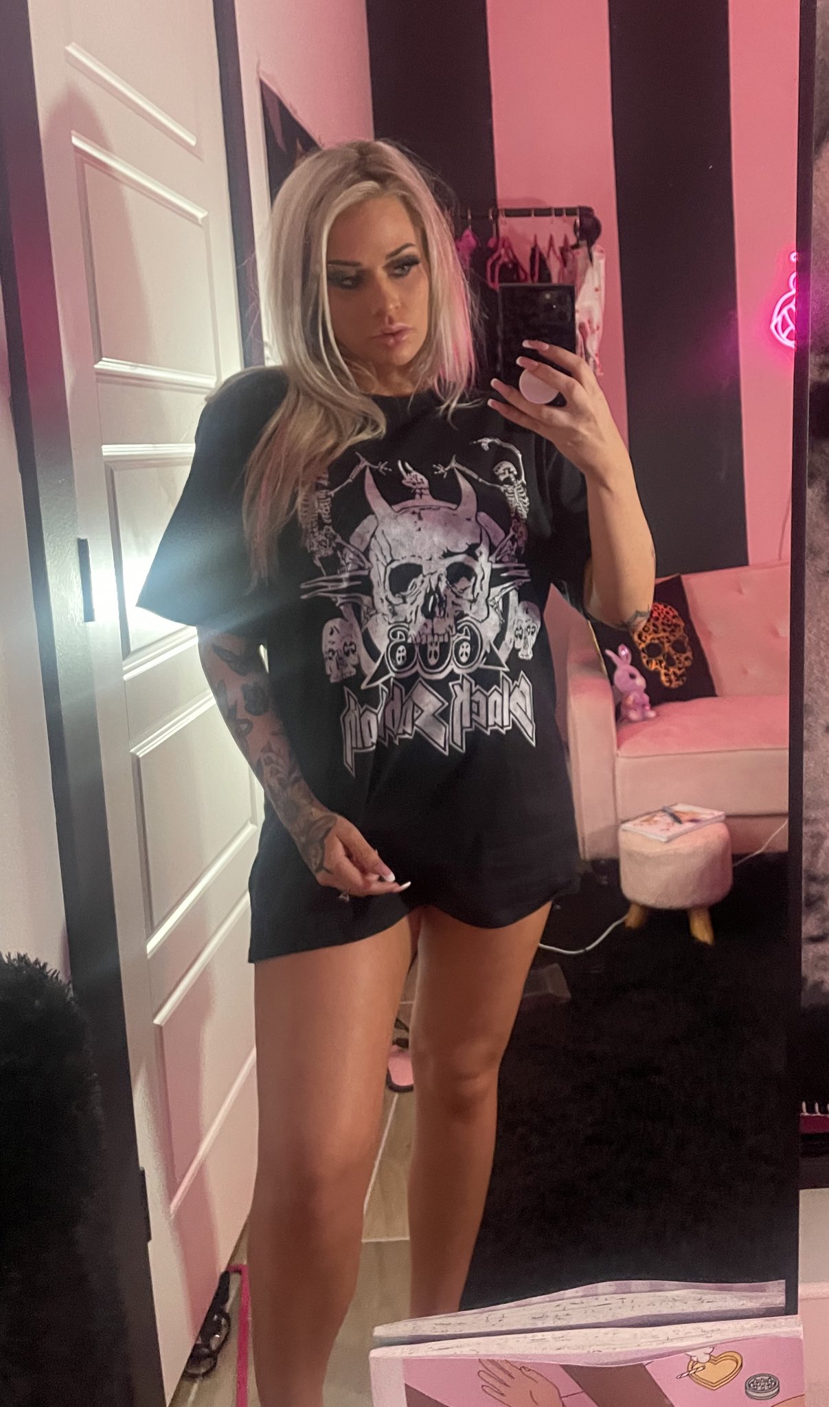 Br(⊙)(⊙)ke Christine ☆ on Twitter: "Hi 🖤 https://t.co/VdQm6vovpS" / Twitter