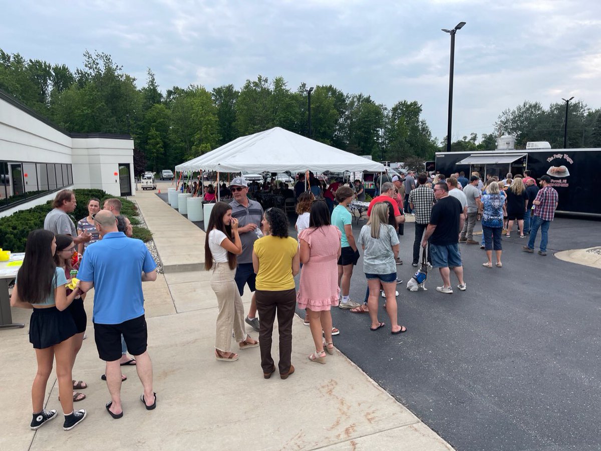 StageRight tweet media