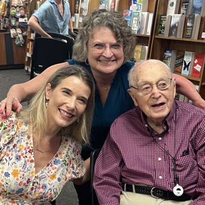 #NewProfilePic <a href="/jvanderbes/">Jennifer Vanderbes</a> and retired Washington Post Reporter Morton Mintz, who is featured in “Wonder Drug: The Secret History of Thalidomide in America and Its Hidden Victims”