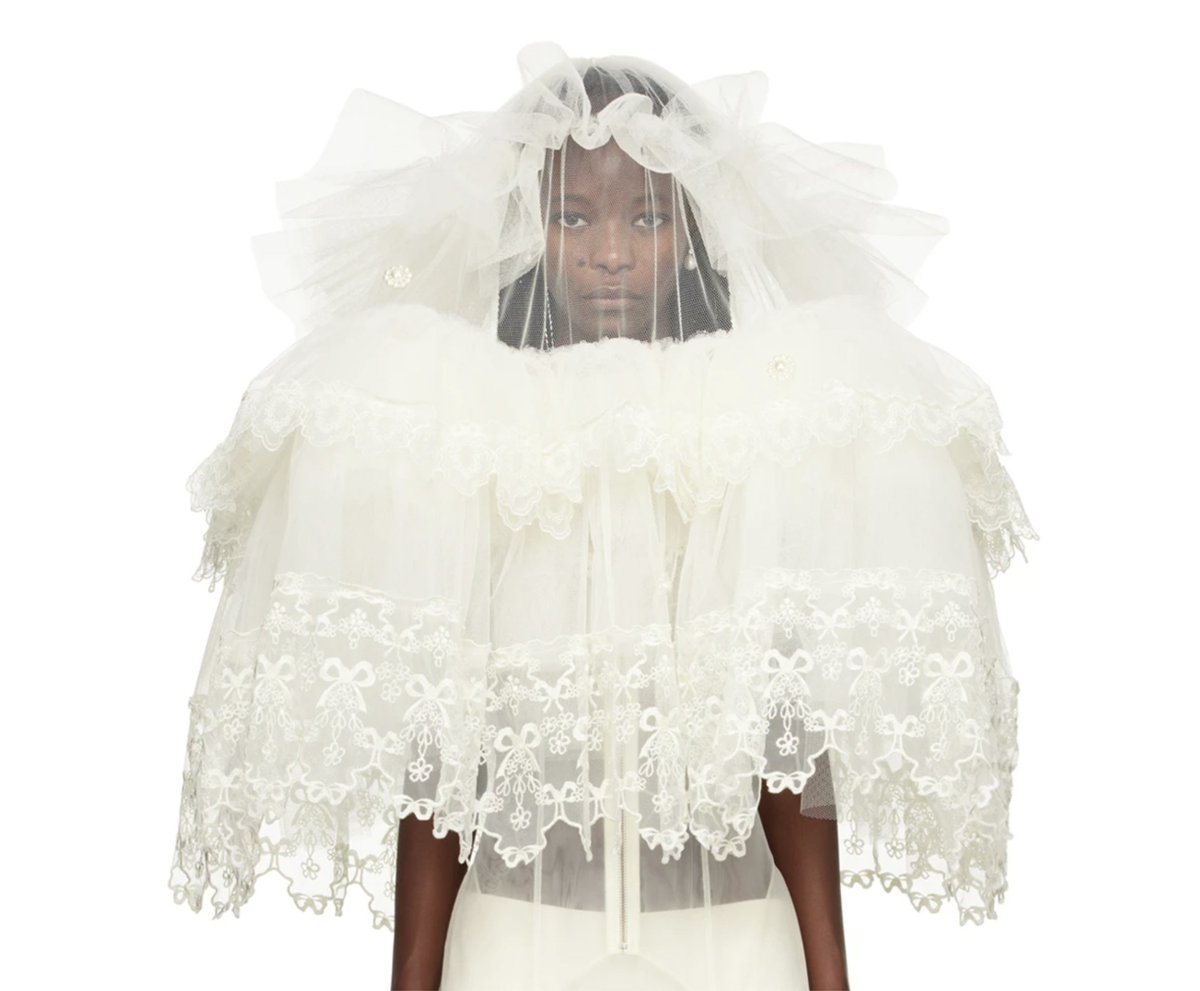 carly ayres tweet media