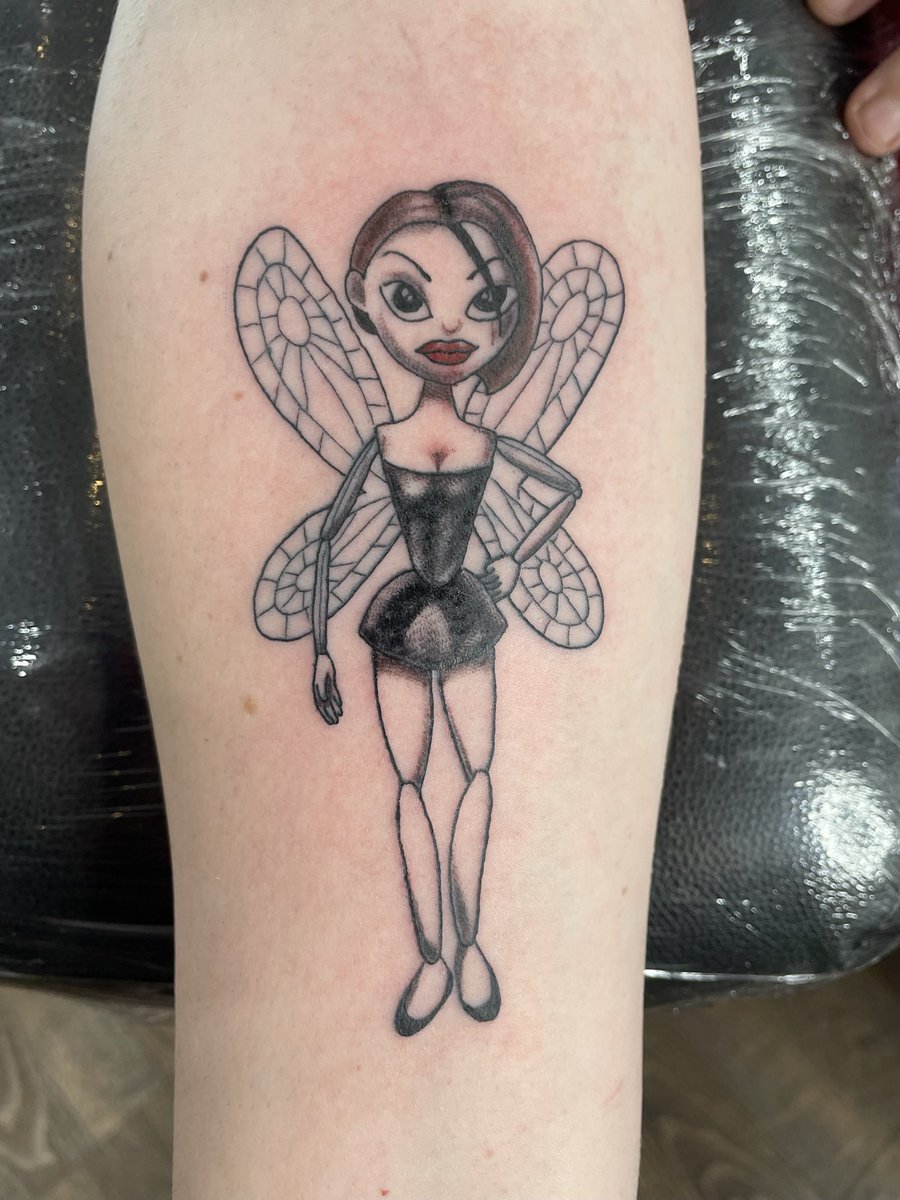 OddModdity's tweet photo. @EmmaBunton There’s a reason @victoriabeckham’s fairy is tattooed on my body. Lol! #SpiceWorld #SpiceWorld25 #VivaForever #VivaForever25 https://t.co/uU04RvFvfc