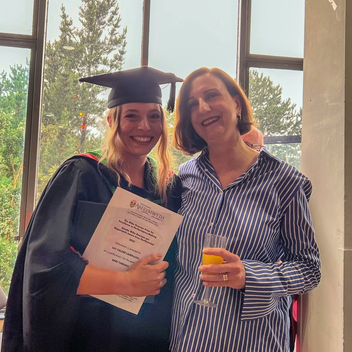 AberystwythTFTS's tweet photo. Congratulations to Lily Lampugh, the inaugural recipient of the Mike Pearson Prize for Excellence in Performance-Making, for her performance ‘Bare Threads’. Thank you to @HeikeRoms for presenting Lily with the award and for donating the funds for the award
#Abergrad23 #Abergrad https://t.co/qAlDFYWCGC